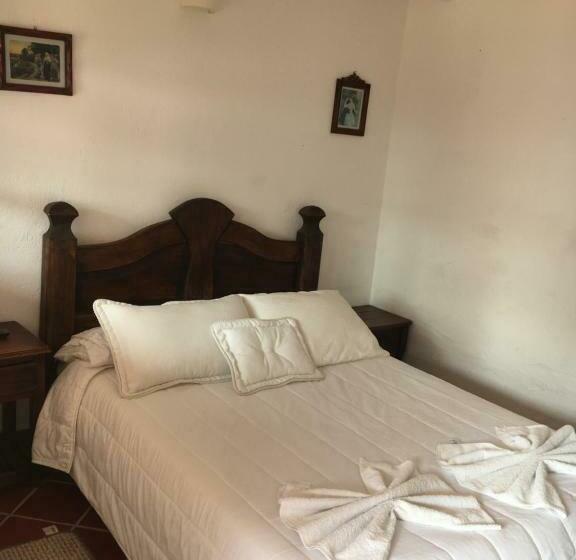 Standard Room, Abahunza