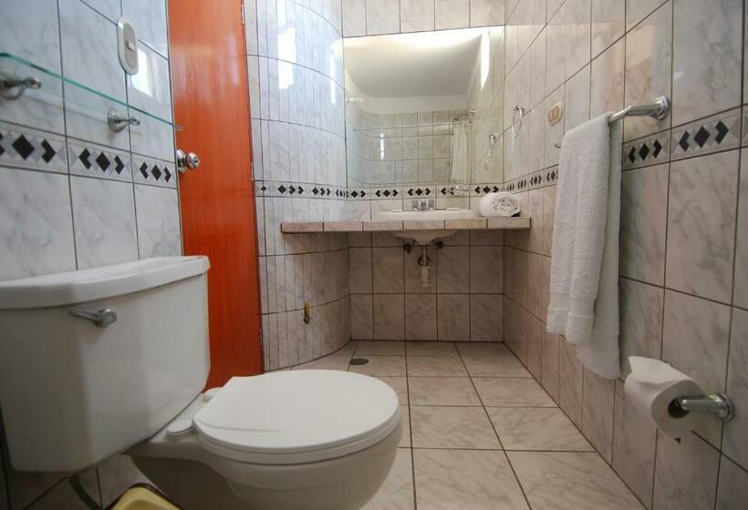 スタンダードトリプルルーム, Alegria Nasca