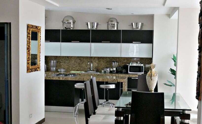 Präsidenten Suite, Yubarta