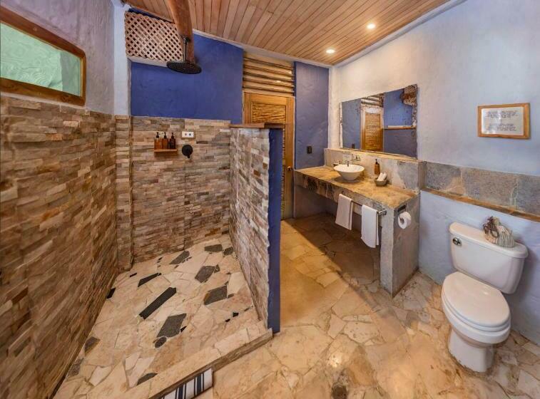 スーペリアールーム, Blue Apple Beach