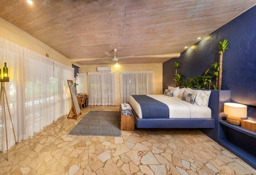 オーシャンビューデラックスルームバルコニー付き, Blue Apple Beach