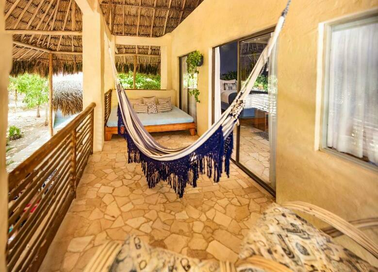غرفة ديلوكس مطلّة علي البحر مزوَّدة بشُرفة, Blue Apple Beach