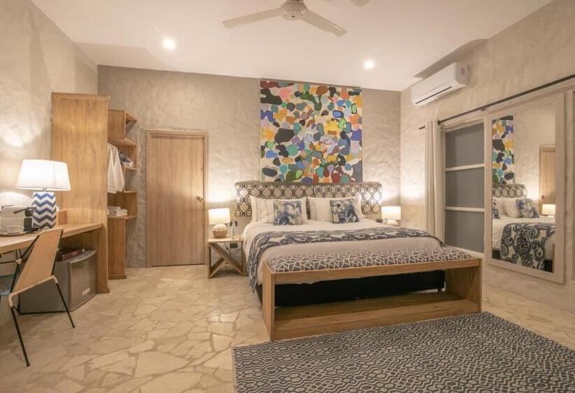 デラックスバンガロー, Blue Apple Beach