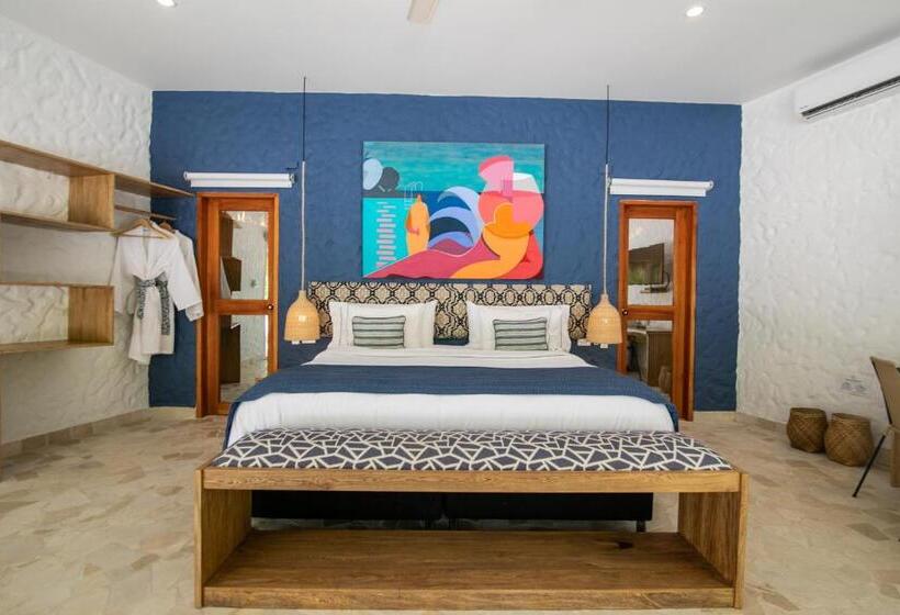 デラックスバンガロー, Blue Apple Beach