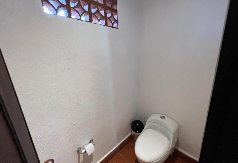 غرفة قياسية رباعية, Campestre Montecarlo