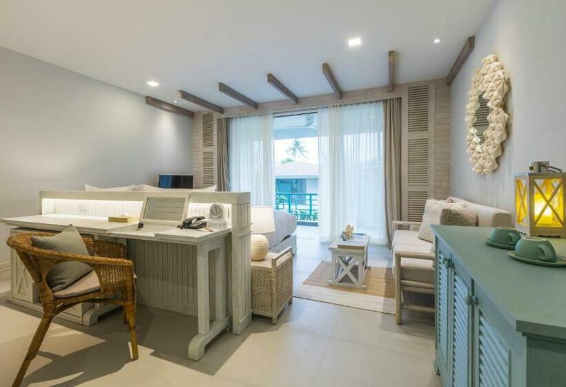 Номер Deluxe с Балконом, Cape Kudu Hotel, Koh Yao Noi