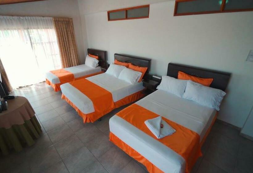 베이직 3인 룸, El Atajo