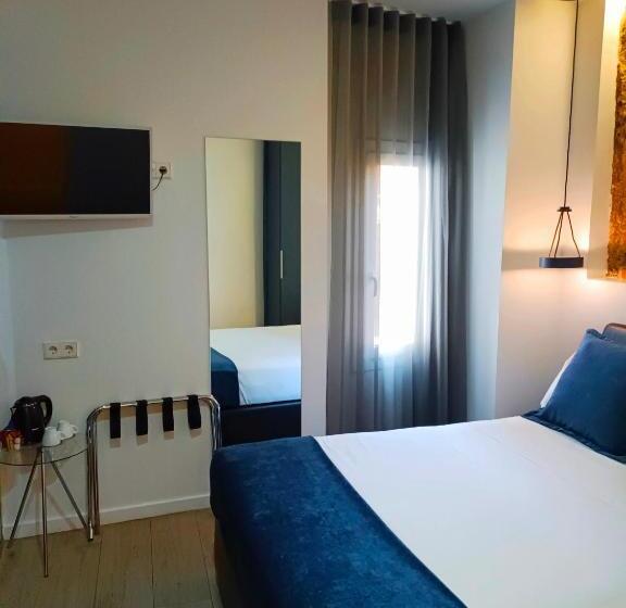 غرفة أساسية, El Siglo