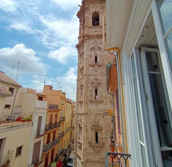 غرفة قياسية, El Siglo