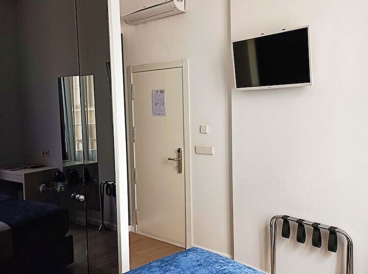 غرفة قياسية, El Siglo