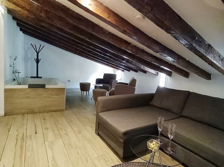 Junior Suite con Hidromasaje, El Siglo