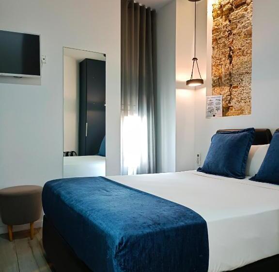 غرفة أساسية, El Siglo