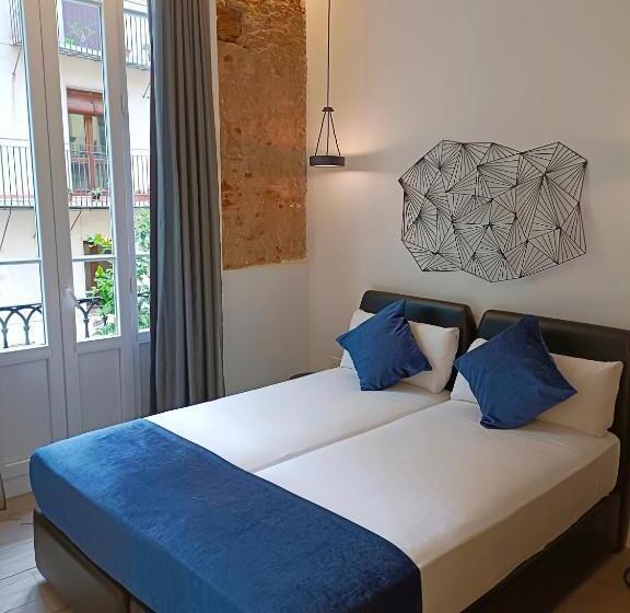 غرفة قياسية, El Siglo