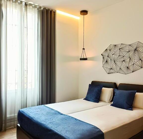 غرفة قياسية, El Siglo