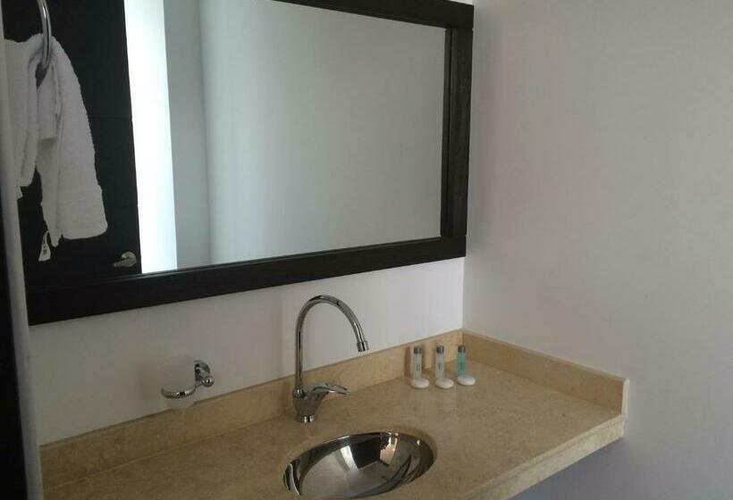 اتاق استاندارد یک نفره, H53