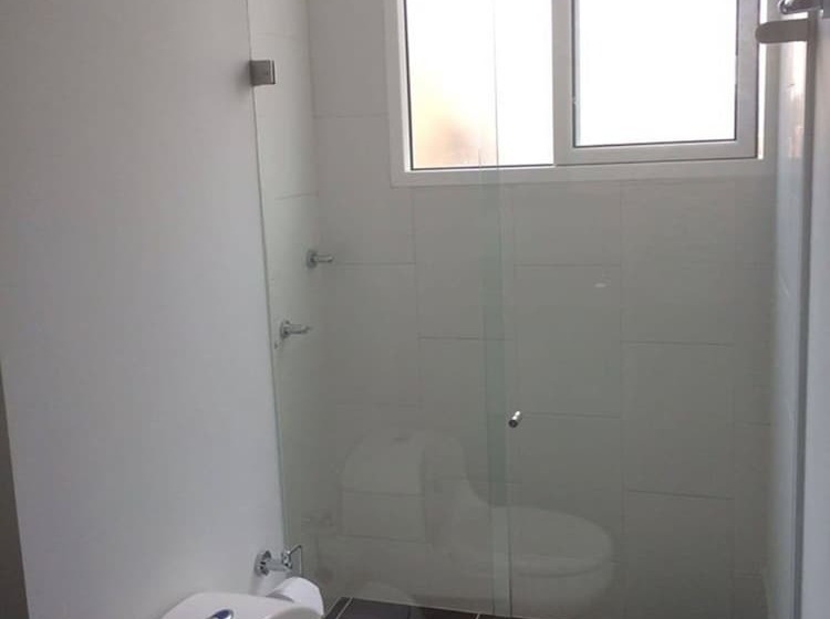 اتاق خانوادگی, H53