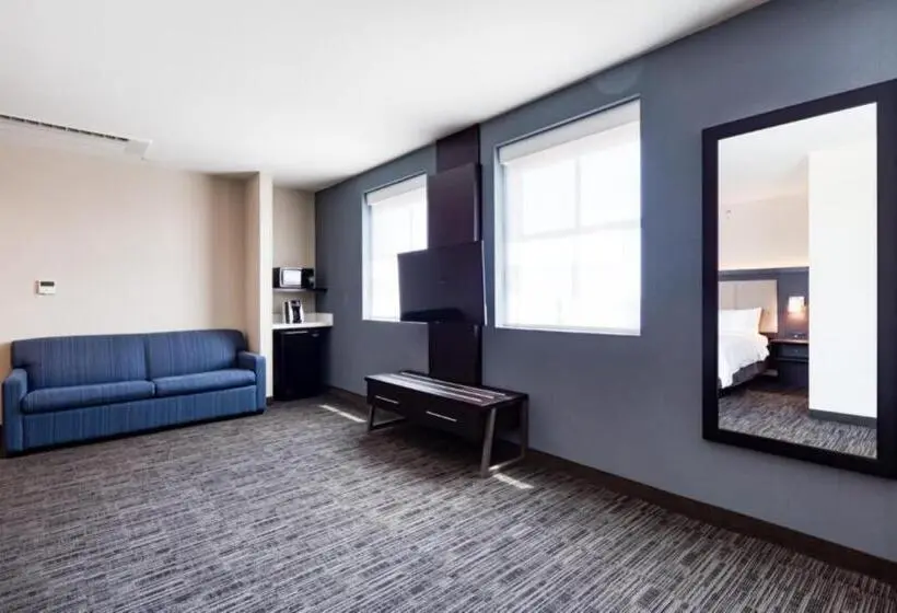 キングサイズベッドのスタンダードルーム, Holiday Inn Express   Kansas City Downtown, An Ihg