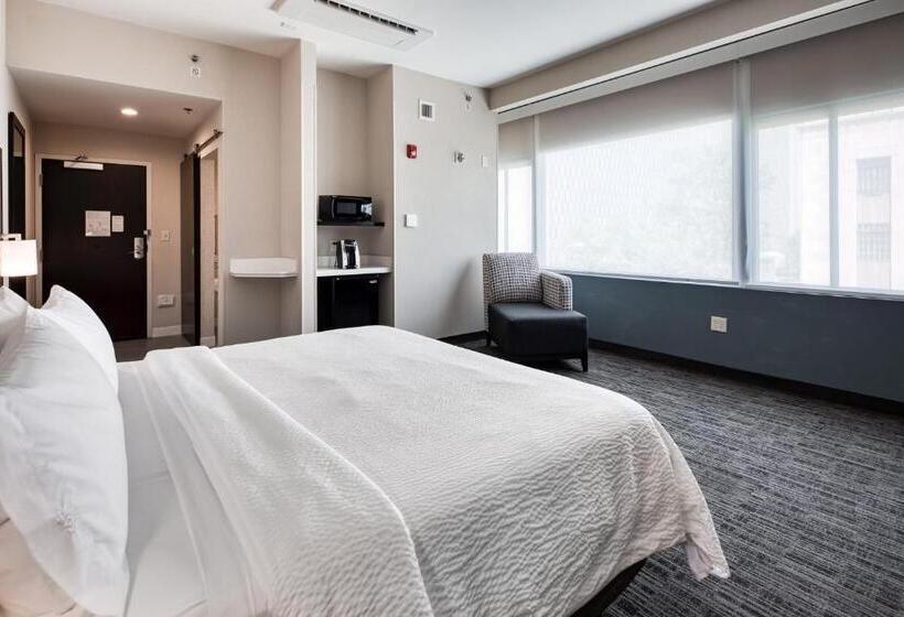 Номер Стандарт Кровать Кинг Адаптированный для Инвалидов, Holiday Inn Express   Kansas City Downtown, An Ihg