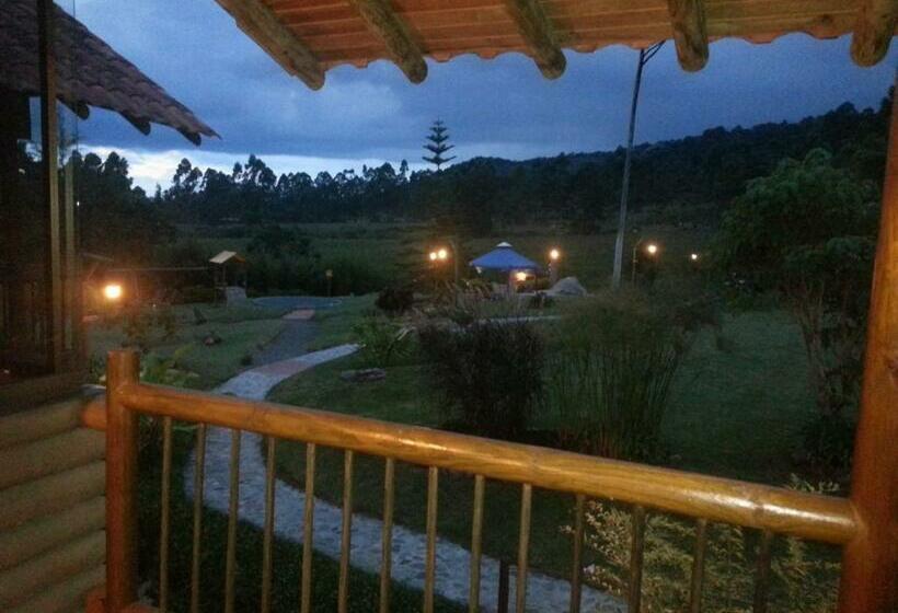 اتاق استاندارد چهارنفره با بالکن, Matisses Hotel & Spa