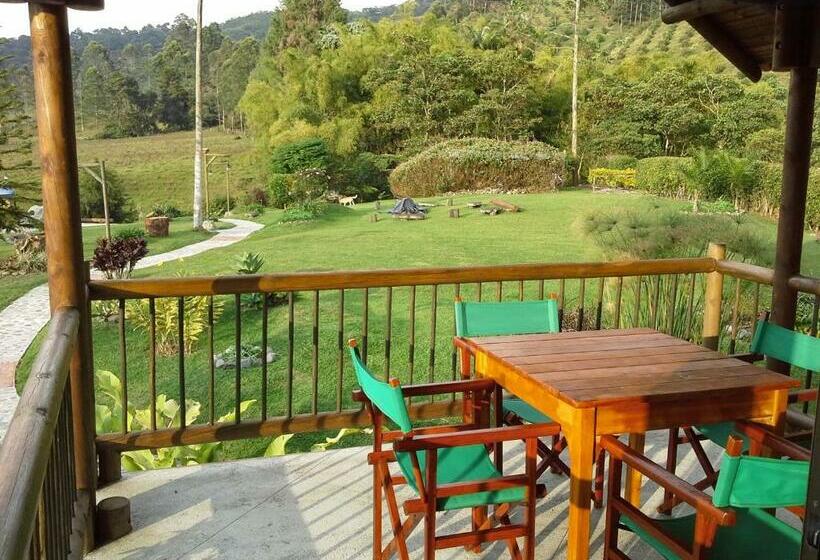 带阳台标准四人间, Matisses Hotel & Spa