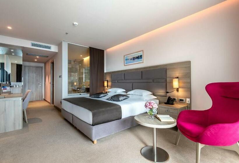 Номер Deluxe Вид на Море с Балконом, Plaža Duće