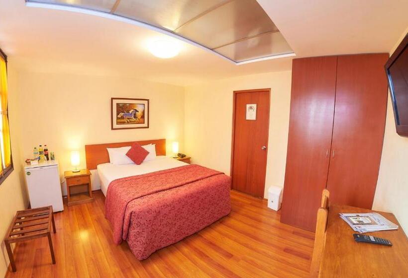 标准单人间, Santa Rosa