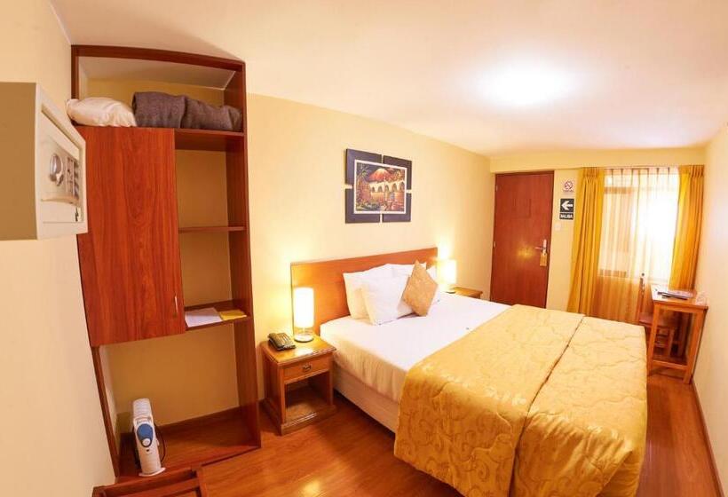 标准单人间, Santa Rosa