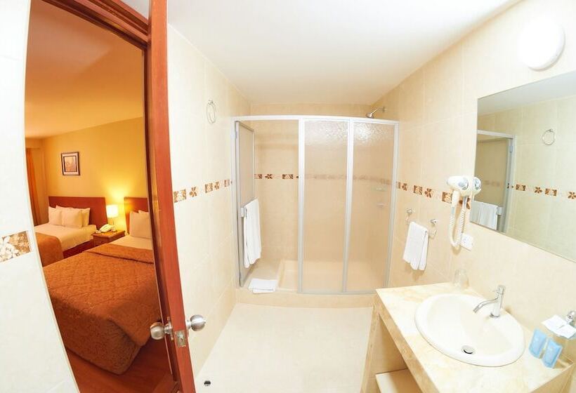 标准间, Santa Rosa