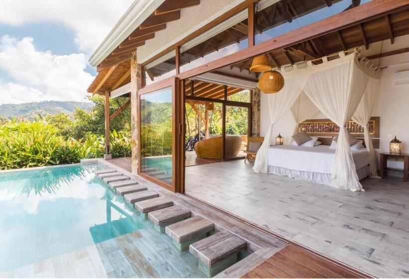 套房配有游泳池, Spa La Colina