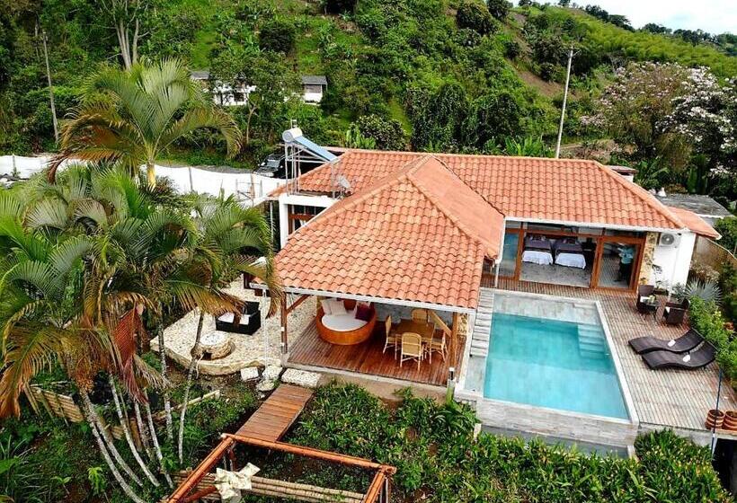 套房配有游泳池, Spa La Colina