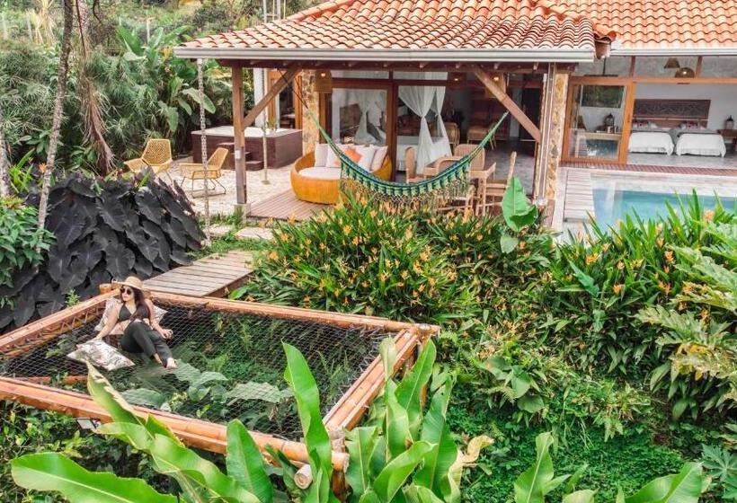 套房配有游泳池, Spa La Colina