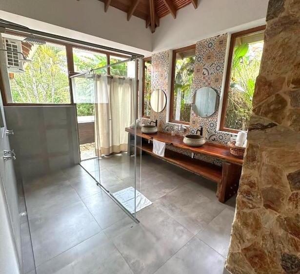 套房配有游泳池, Spa La Colina