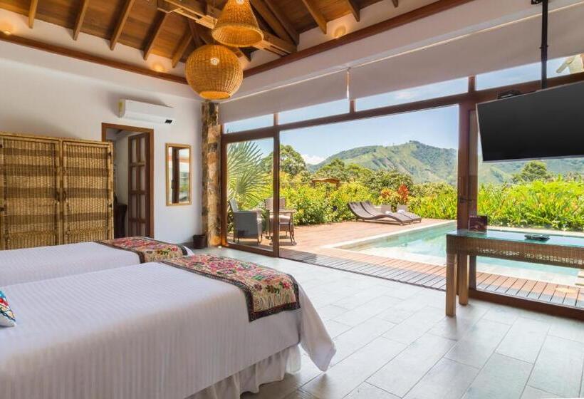 套房配有游泳池, Spa La Colina