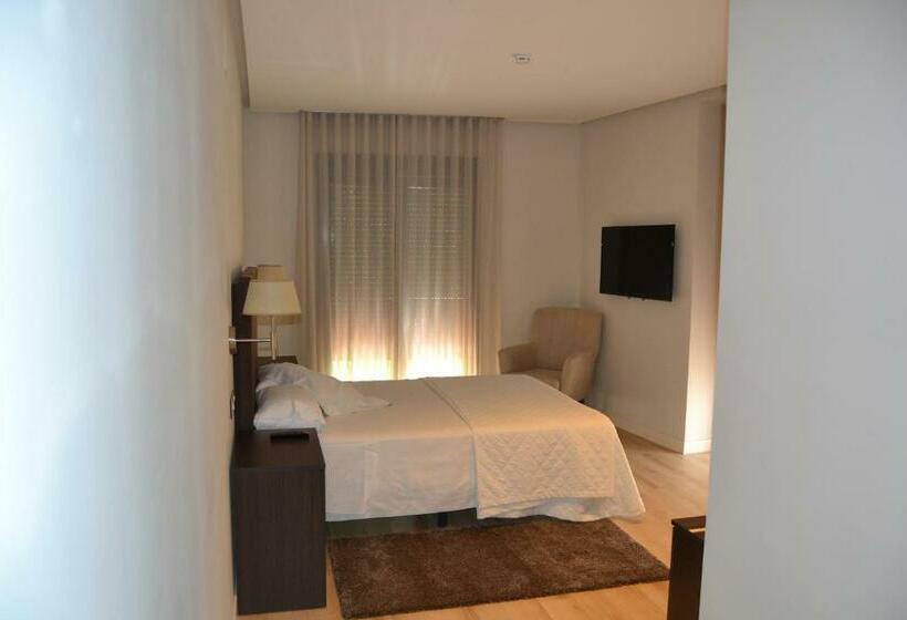 スタンダードルーム, Villegas