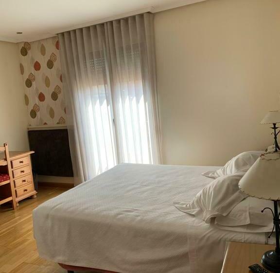 スタンダードルーム, Villegas