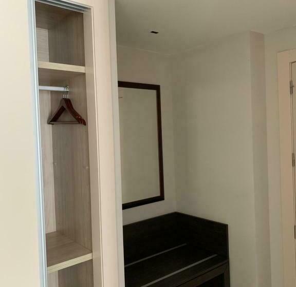 ベーシックトリプルルーム, Villegas