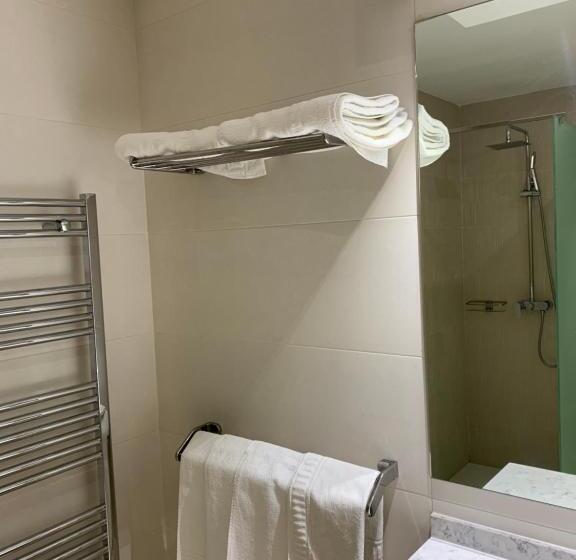 ベーシックトリプルルーム, Villegas