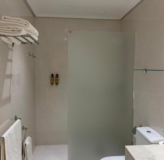 ファミリールーム, Villegas