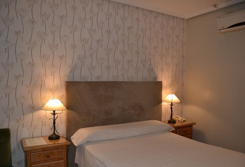 スタンダードシングルルーム, Villegas