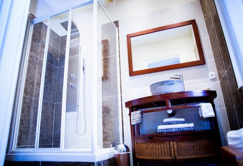 标准间, Chateau De Puyrigaud