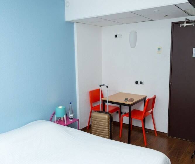 Номер Стандарт Вид на Реку, Appart Hotel Castel Emeraude, Charme Et Caractère