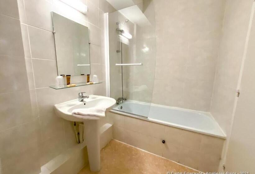 Номер Стандарт Вид на Реку, Appart Hotel Castel Emeraude, Charme Et Caractère