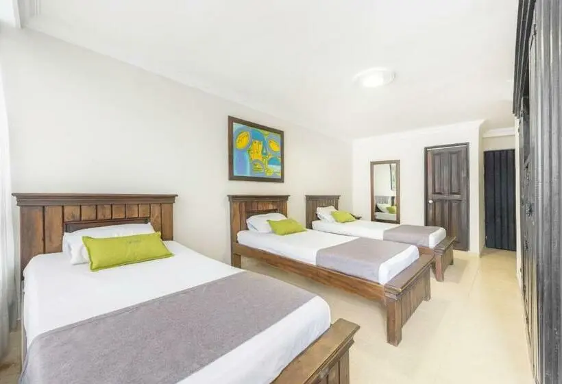 Standard Kolmen Hengen Huone, Ayenda 1120 Hotel Comercial