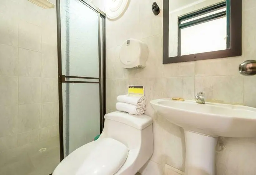 Standard Kolmen Hengen Huone, Ayenda 1120 Hotel Comercial