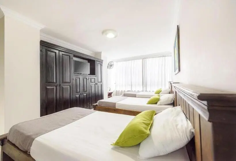 Perhehuone, Ayenda 1120 Hotel Comercial