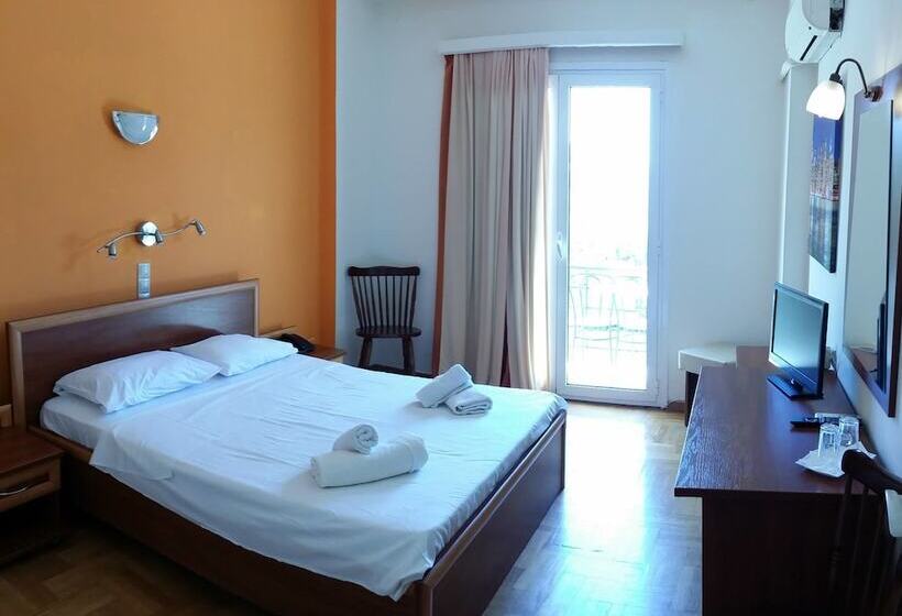 Triple Room Sea View, Akti