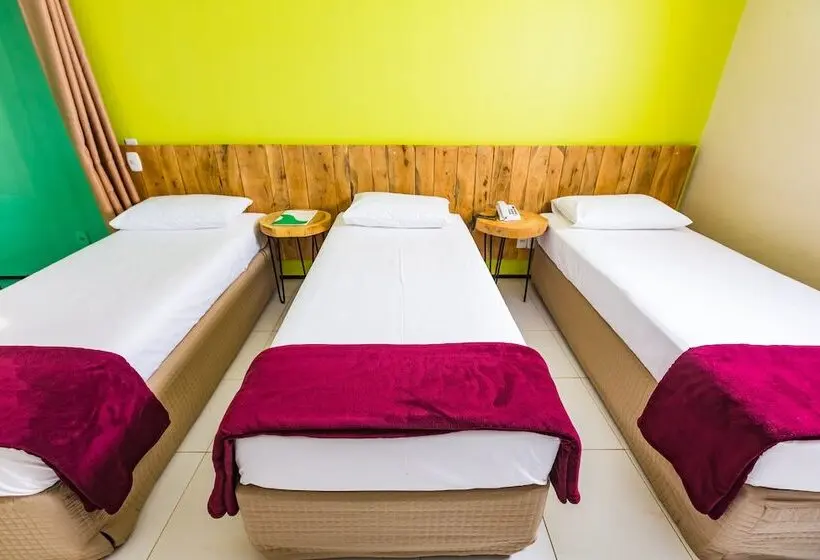 Superior Kolmen Hengen Huone, Arrey Hotel Beach