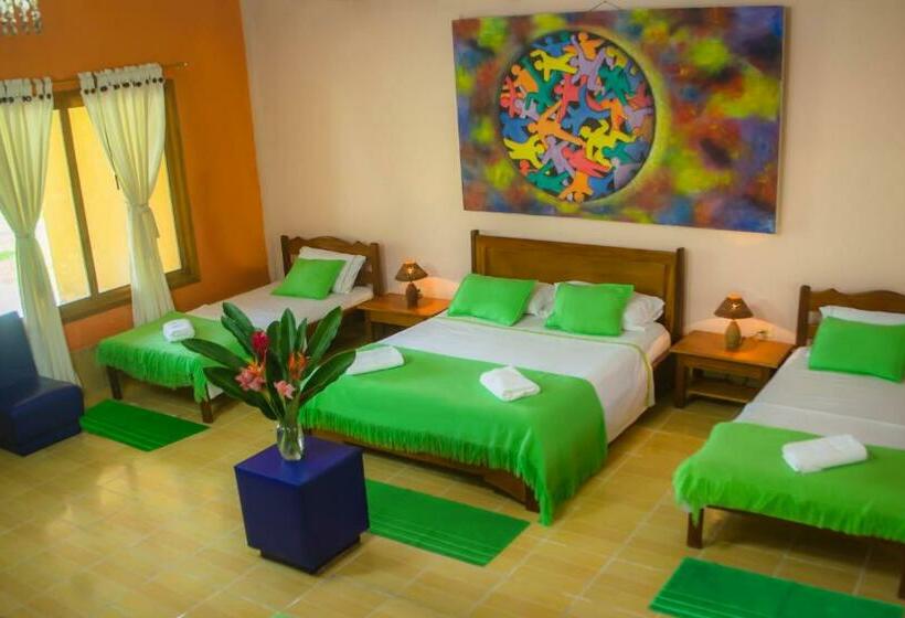 חדר סטנדרט לארבעה, Cabañas Yakuruna