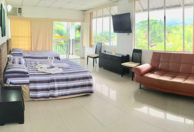 חדר משפחתי, Campestre Sanvalay Inn