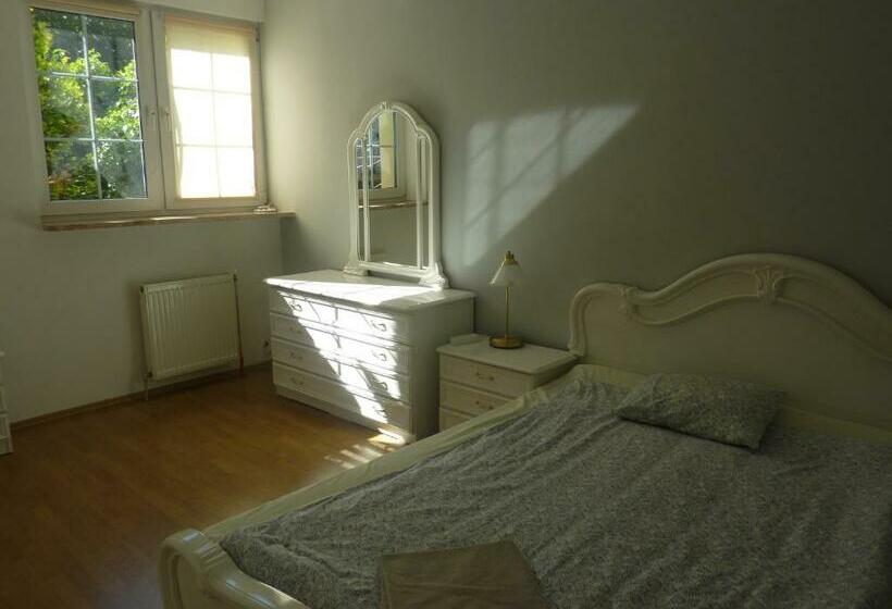 غرفة قياسية حمام مشترك, Dandelion B&b